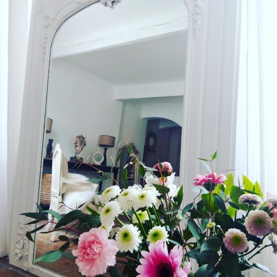 La Maison Perchee Aigues-Mortes Buitenkant foto