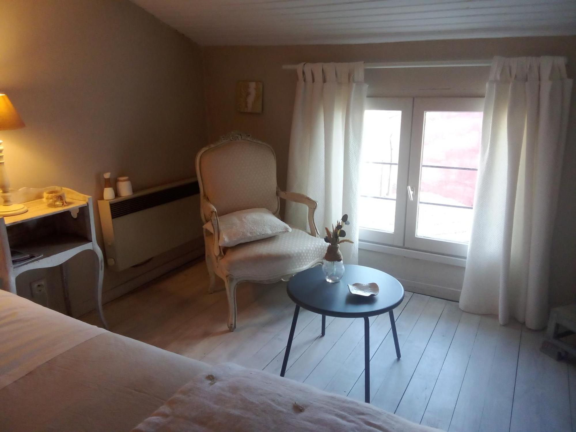 La Maison Perchee Aigues-Mortes Kamer foto